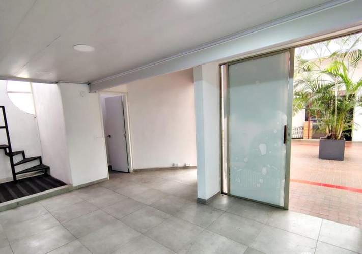 Local en Arriendo en El Poblado, Medellín - Miniatura 2