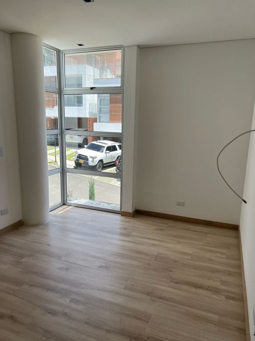 Casa en Arriendo en Envigado - Miniatura 8