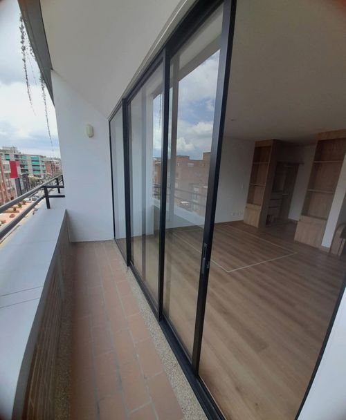 Apartaestudio en Arriendo en Santa barbara central, Bogotá - Miniatura 3