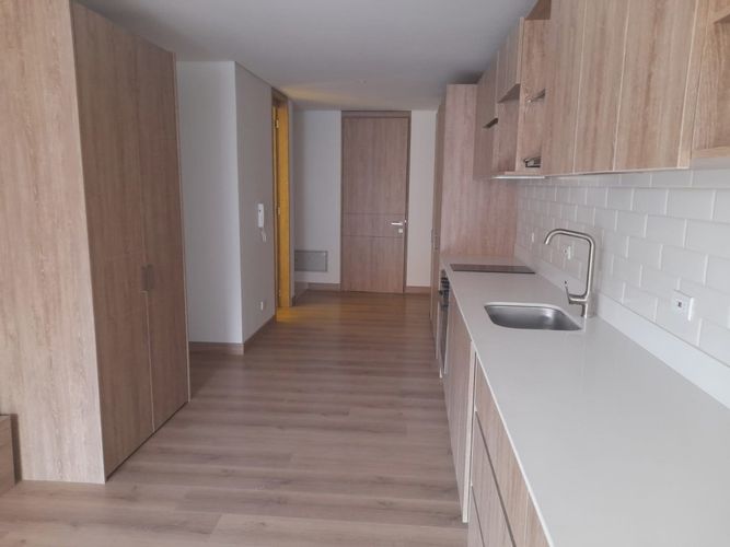 Apartaestudio en Arriendo en Santa barbara central, Bogotá - Miniatura 5