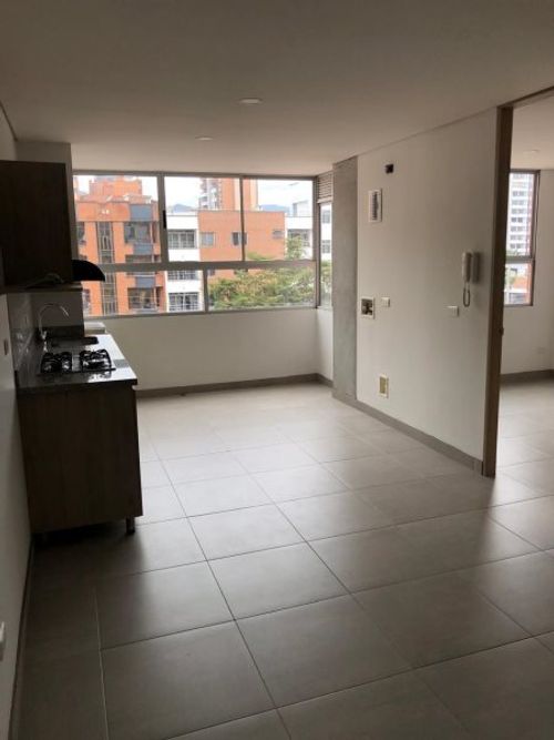 Apartaestudio en Arriendo en Laureles, Medellín - Miniatura 2