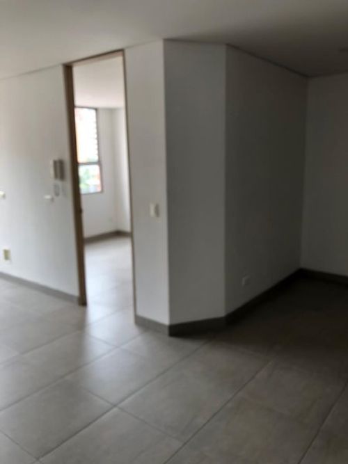 Apartaestudio en Arriendo en Laureles, Medellín - Miniatura 3