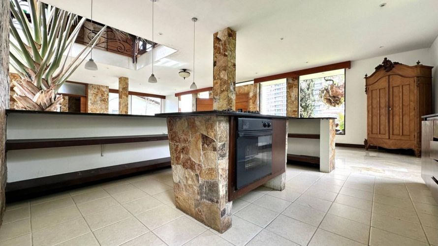 Casa en  Arriendo en El Poblado, Medellín - Miniatura 2