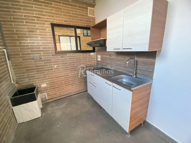 Oficina en Arriendo en El Poblado, Medellín - Miniatura 7