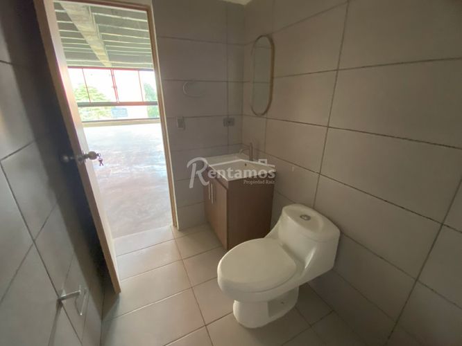 Oficina en Arriendo en El Poblado, Medellín - Miniatura 8
