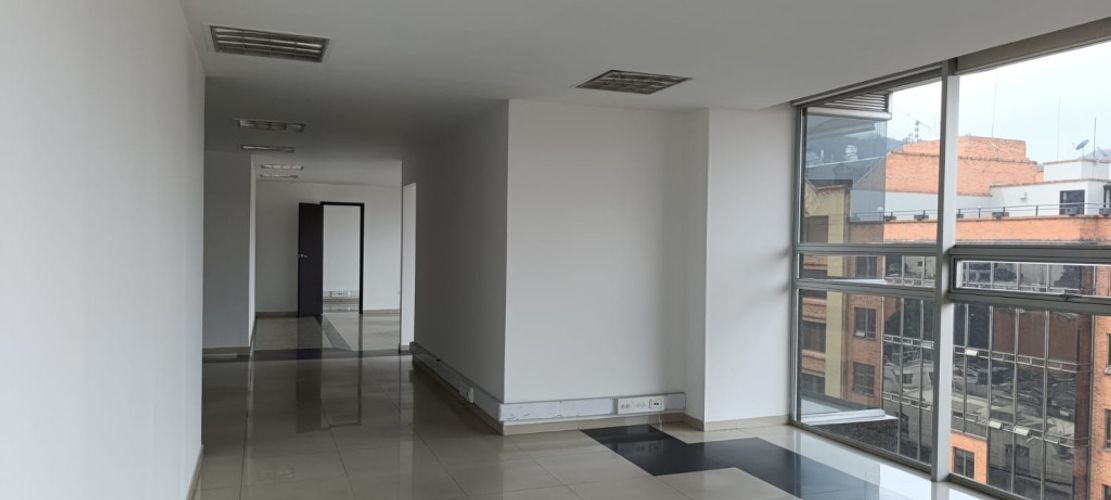 Edificio en Arriendo en Chico norte, Bogotá - Miniatura 15