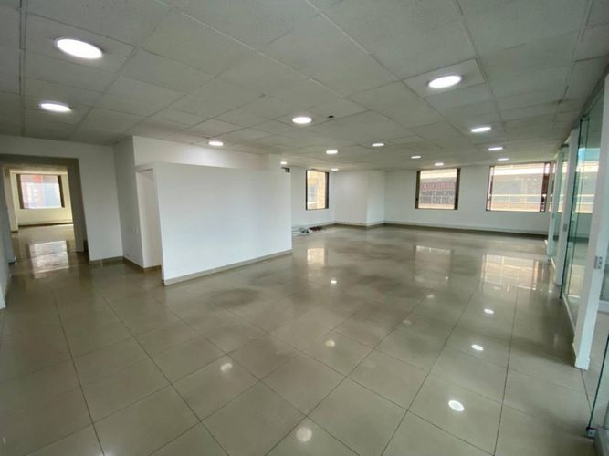 Oficina en  Arriendo en Rincon del chico, Bogotá - Imagen 1