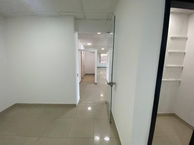 Oficina en  Arriendo en Rincon del chico, Bogotá - Miniatura 7
