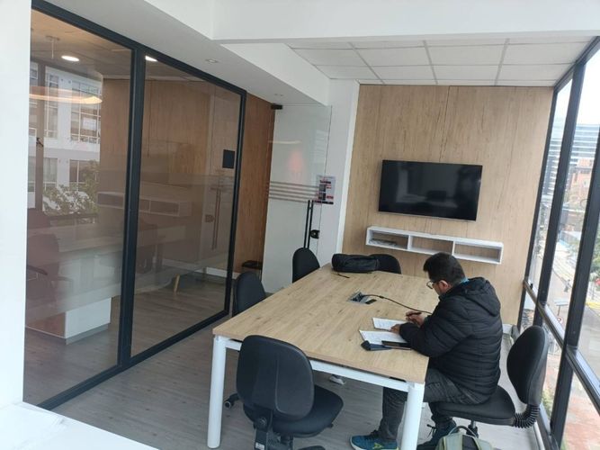 Oficina en  Arriendo en Chico norte, Bogotá - Miniatura 4