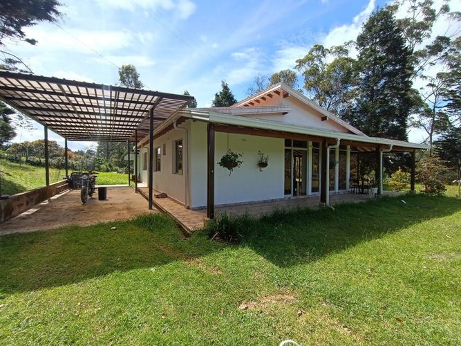 Finca en Arriendo en San isidro, Guarne - Imagen 1