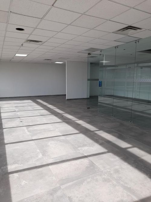 Oficina en Arriendo en Santa Barbara, Bogotá - Miniatura 11