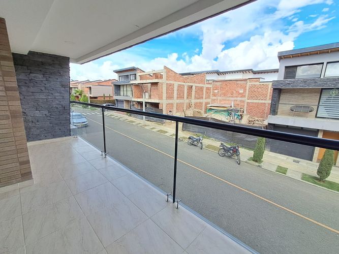 Casa en Arriendo en San Antonio de Pereira, Rionegro - Miniatura 2