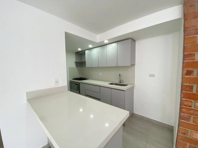 Apartamento en Arriendo en Maria Auxiliadora, Sabaneta - Miniatura 2