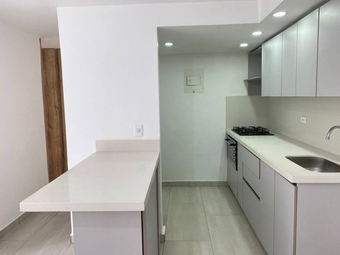 Apartamento en Arriendo en Maria Auxiliadora, Sabaneta - Miniatura 3