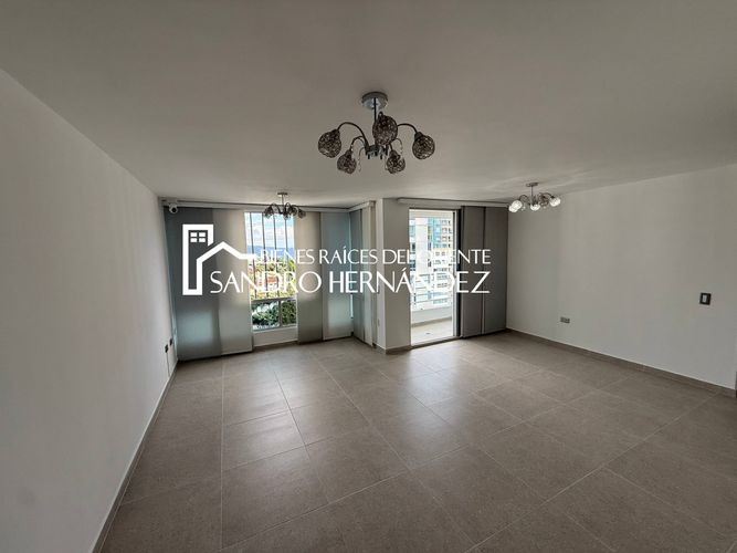 Apartamento en Venta en El tejar, Bucaramanga - Miniatura 2