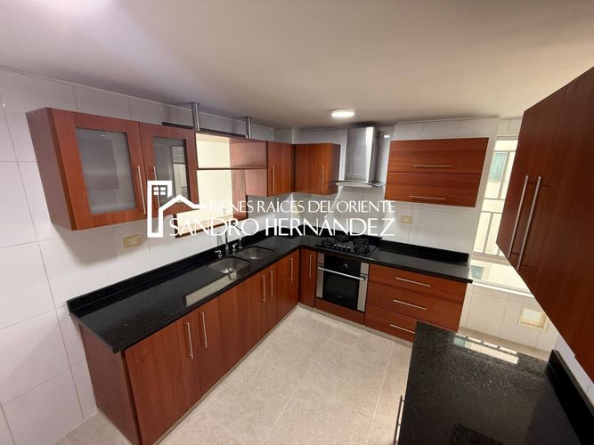 Apartamento en Venta en El tejar, Bucaramanga - Miniatura 3