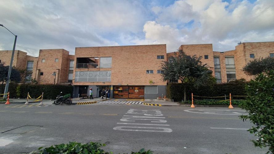 Casa en Arriendo en Club los lagartos, Bogotá - Imagen 1