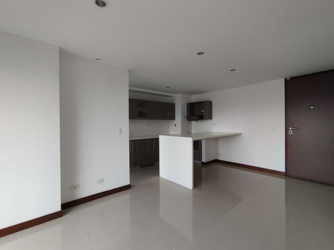 Apartaestudio en  Arriendo en Loma del Esmeraldal, Envigado - Imagen 1