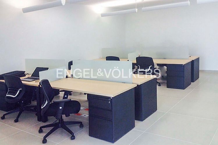 Oficina en  Venta en Santa Barbara, Bogotá - Imagen 1
