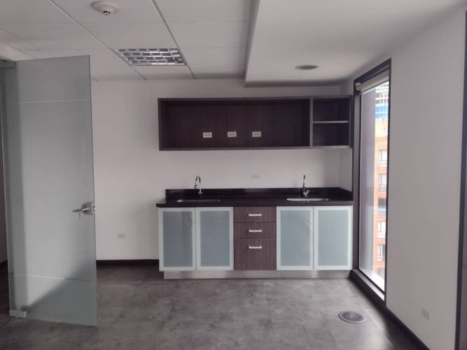 Oficina en Venta en Rincon del chico, Bogotá - Miniatura 2