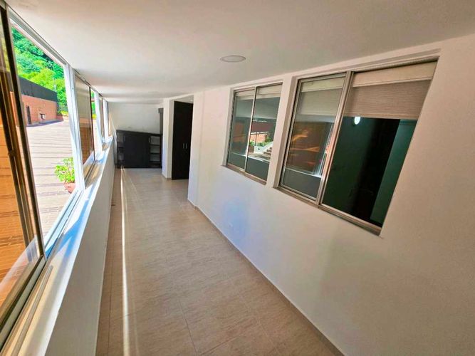 Apartamento en Arriendo en Rodeo Alto, Medellín - Miniatura 5