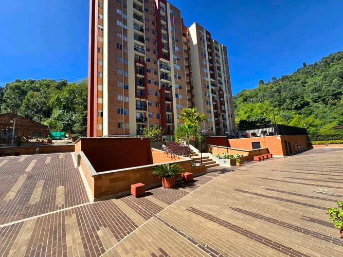 Apartamento en Arriendo en Rodeo Alto, Medellín - Miniatura 25