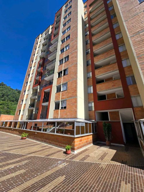 Apartamento en Arriendo en Rodeo Alto, Medellín - Miniatura 27