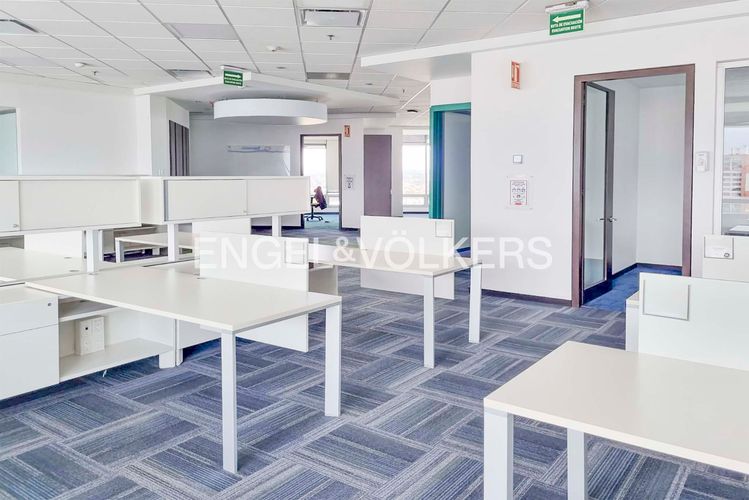 Oficina en  Arriendo en Engativá, Bogotá - Miniatura 3