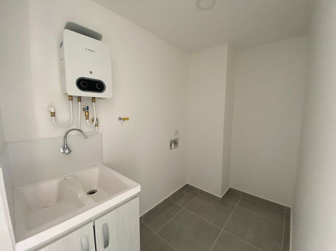 Apartamento en Arriendo en Ciudad del Río, Medellín - Miniatura 2
