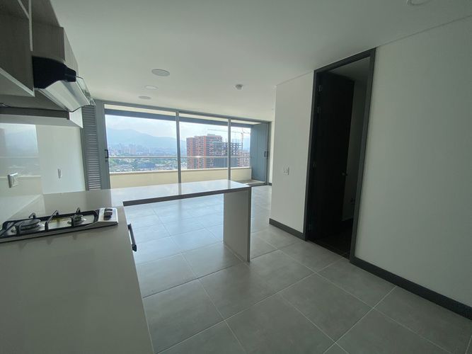 Apartamento en Arriendo en Ciudad del Río, Medellín - Miniatura 6