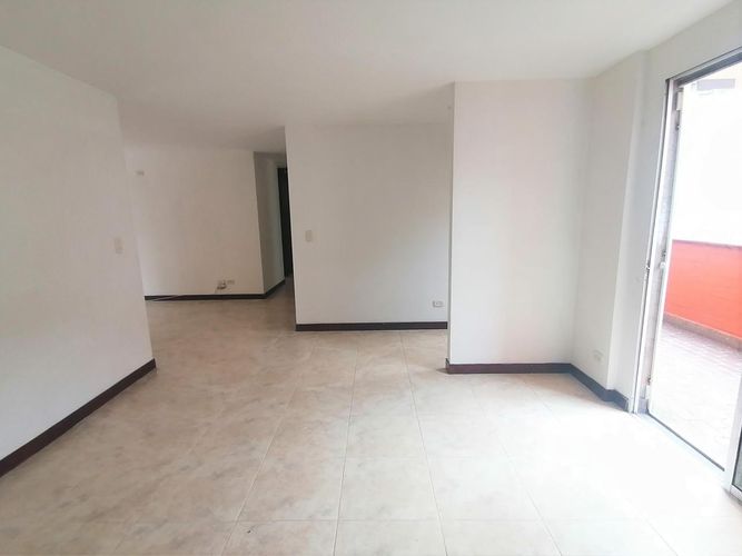Apartamento en Arriendo en Laureles, Medellín - Miniatura 3
