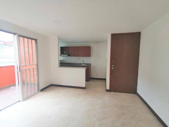 Apartamento en Arriendo en Laureles, Medellín - Miniatura 4