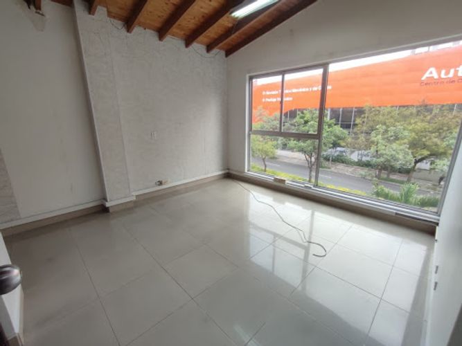 Oficina en  Arriendo en Laureles, Medellín - Imagen 1