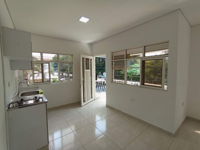 Apartaestudio en Arriendo en Urbanizacion la base (planta y talleres), Cali - Miniatura 5