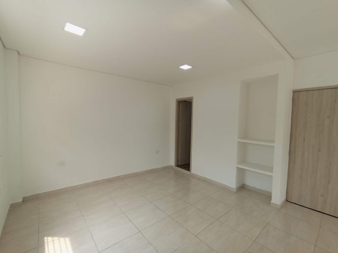 Apartaestudio en Arriendo en Urbanizacion la base (planta y talleres), Cali - Miniatura 8