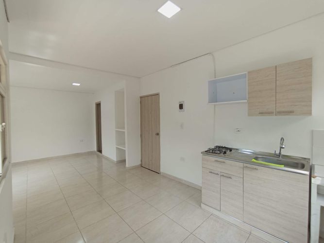 Apartaestudio en Arriendo en Urbanizacion la base (planta y talleres), Cali - Miniatura 9