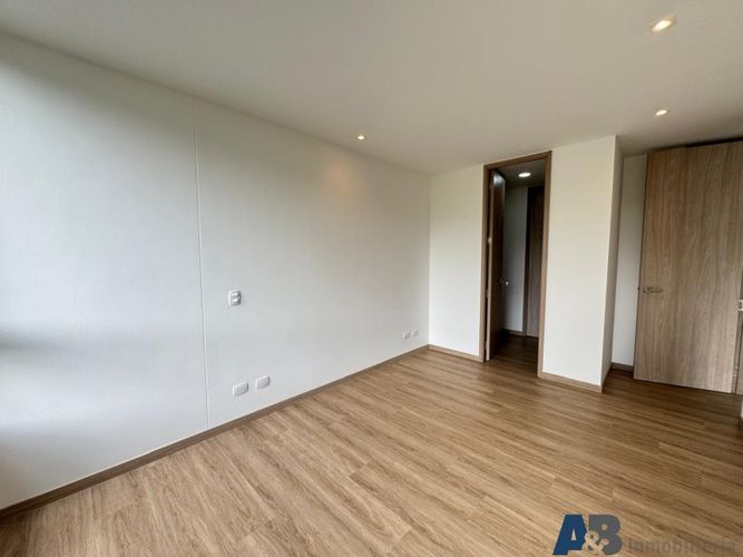 Apartamento en Arriendo en Aeropuerto, Rionegro - Miniatura 2