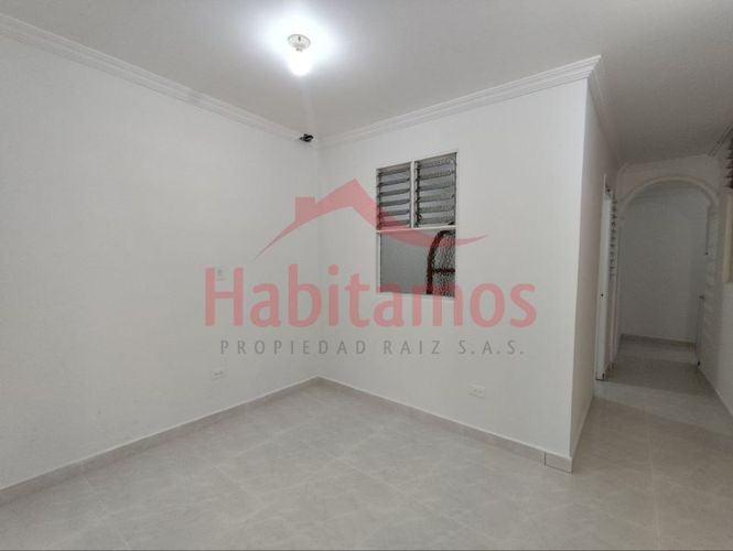 Apartamento en arriendo en Laureles, Medellín - Miniatura 5