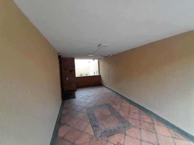 Casa en Arriendo en Loma del Escobero, Envigado - Miniatura 2