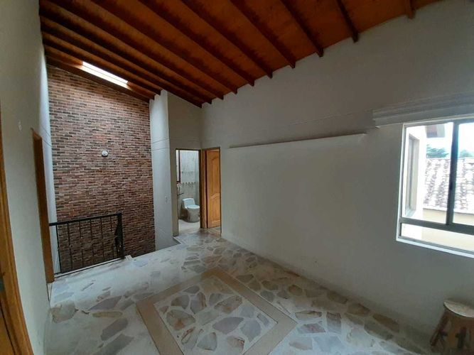 Casa en Arriendo en Loma del Escobero, Envigado - Miniatura 13