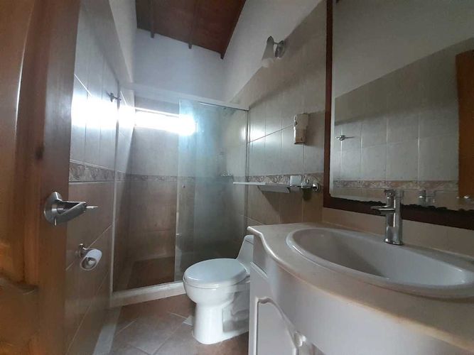 Casa en Arriendo en Loma del Escobero, Envigado - Miniatura 19