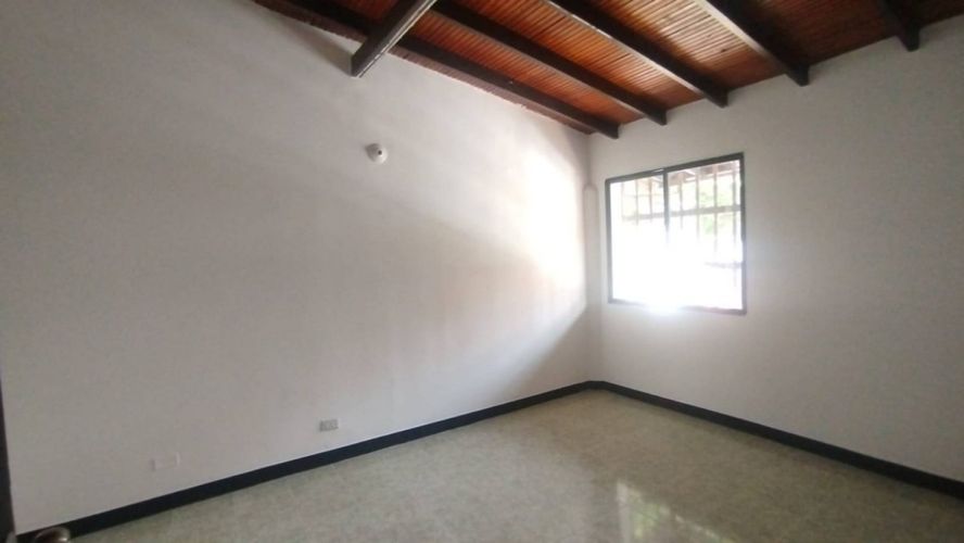 Casa en Arriendo en Simon bolivar, Medellín - Miniatura 12