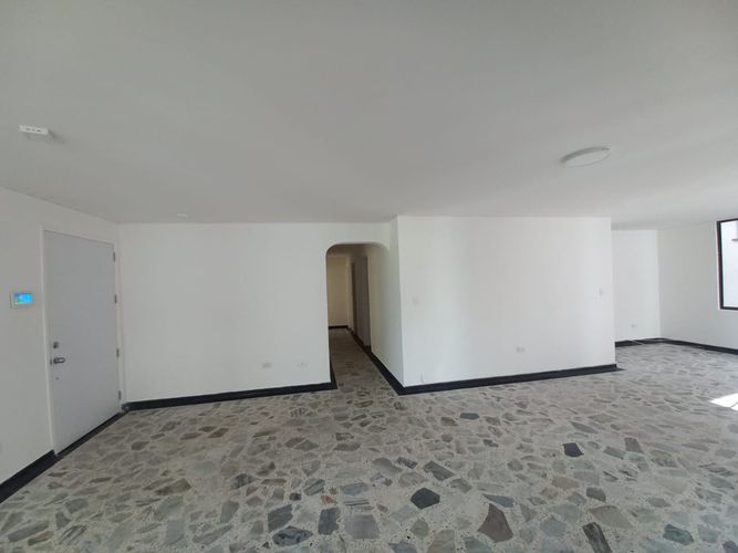 Apartamento en Arriendo en Los alamos, Pereira - Miniatura 2