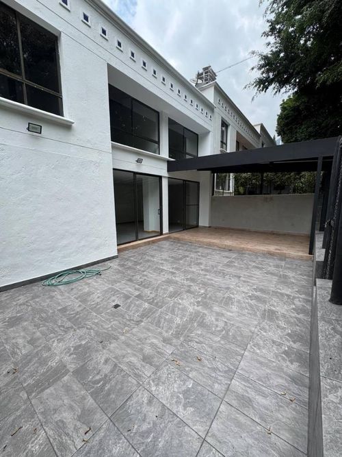 Casa en Arriendo en San Lucas, Medellín - Miniatura 4
