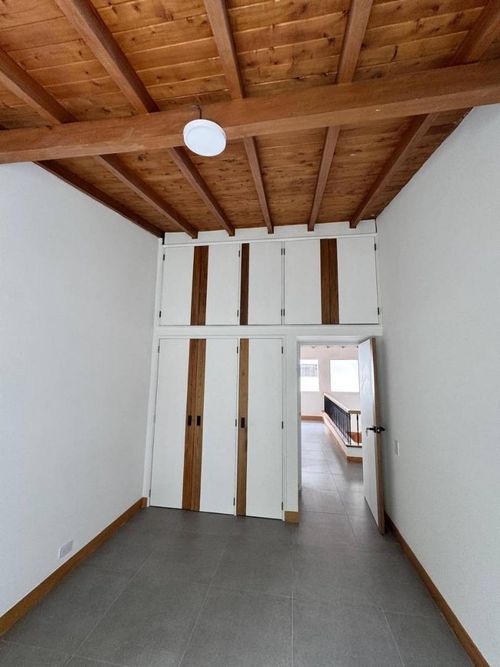 Casa en Arriendo en San Lucas, Medellín - Miniatura 9