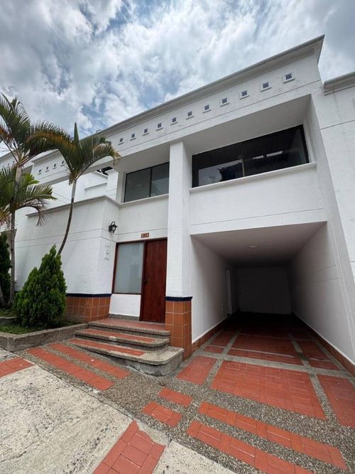 Casa en Arriendo en San Lucas, Medellín - Miniatura 18