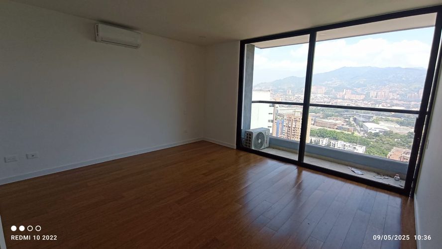 Apartamento en Arriendo en El Poblado, Medellín - Miniatura 4