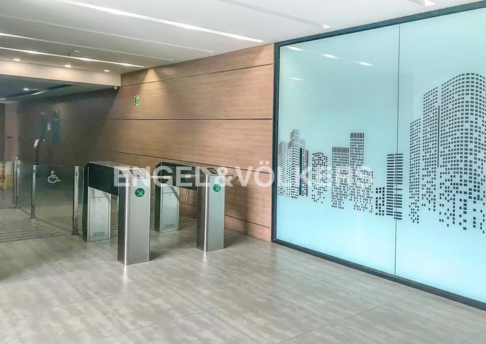 Oficina en  Venta en Santa Barbara, Bogotá - Miniatura 3