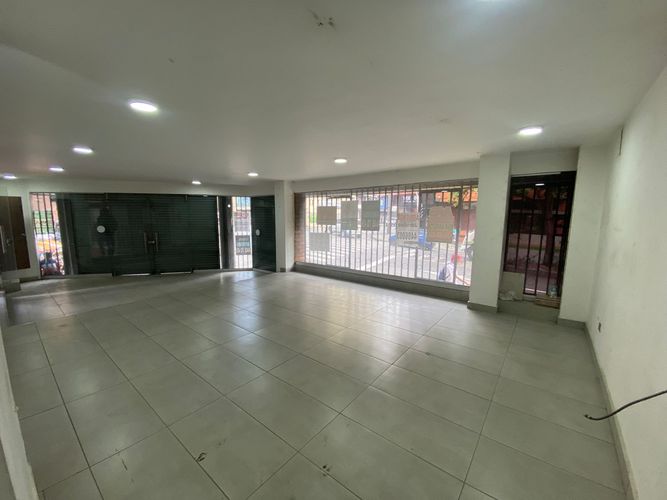 Local en Arriendo en Boston, Medellín - Miniatura 4