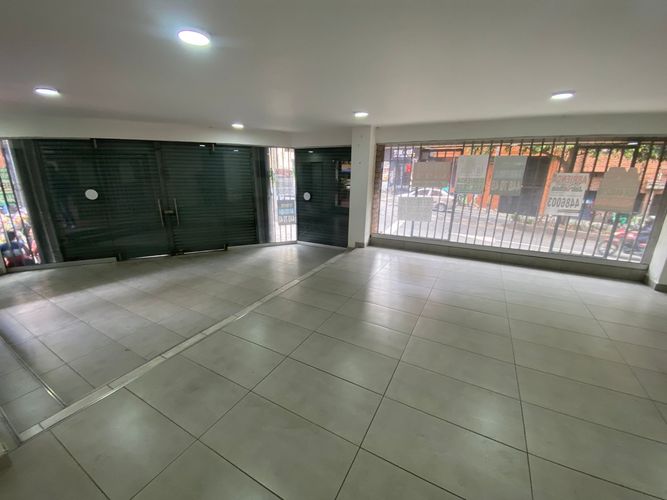 Local en Arriendo en Boston, Medellín - Miniatura 6